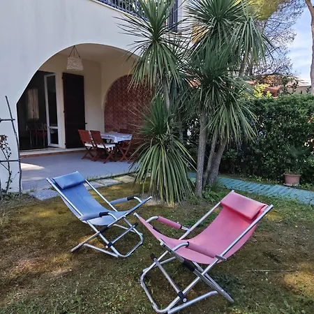 R08 - Trilocale Con Giardino Privato E Garage *