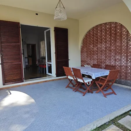 R08 - Trilocale Con Giardino Privato E Garage Numana