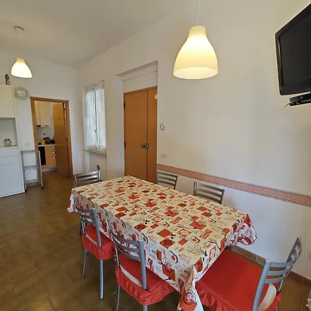 R08 - Trilocale Con Giardino Privato E Garage * Numana