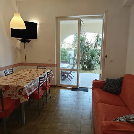 Apartament R08 - Trilocale Con Giardino Privato E Garage *