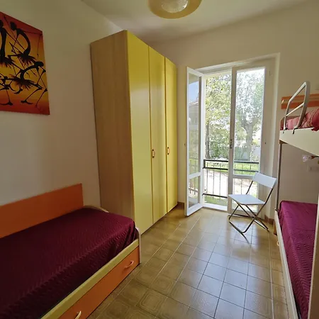 R08 - Trilocale Con Giardino Privato E Garage Apartament Numana